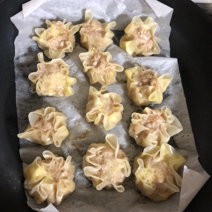 蒸し器がなくても、フライパンでも作れるんですね(^^)
熱々ジューシーな肉汁にトロリとしたチーズが最高でした！